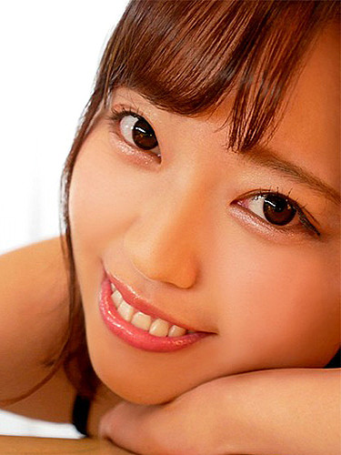Aina Hayashi
