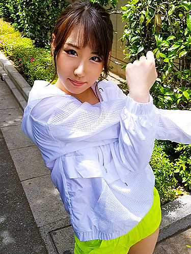 Akari Shiina (椎名あかり)