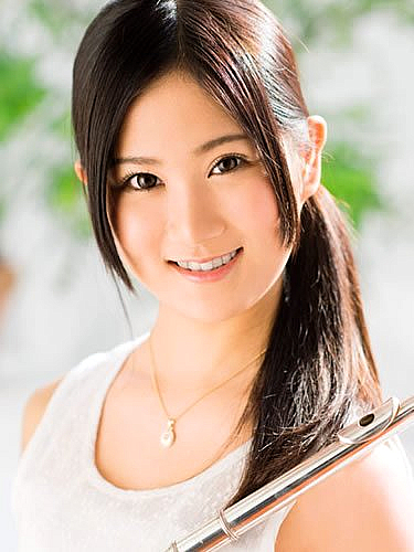 Ami Aoyama (青山亜美)