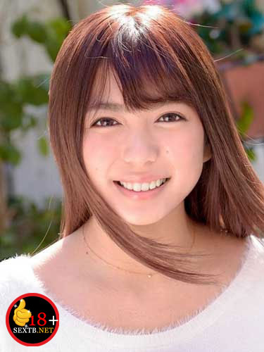 Hinano Izumi (泉ひなの)