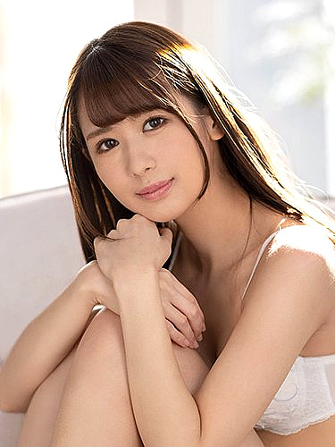 Karen Anzu (杏羽かれん)