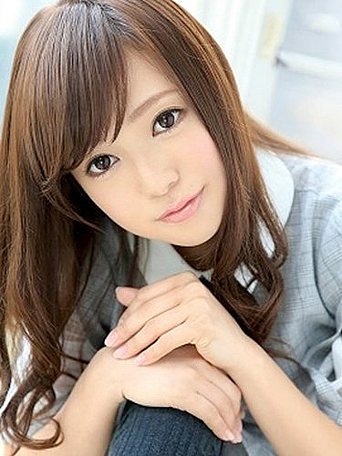 Mai Shirakawa (白川麻衣)