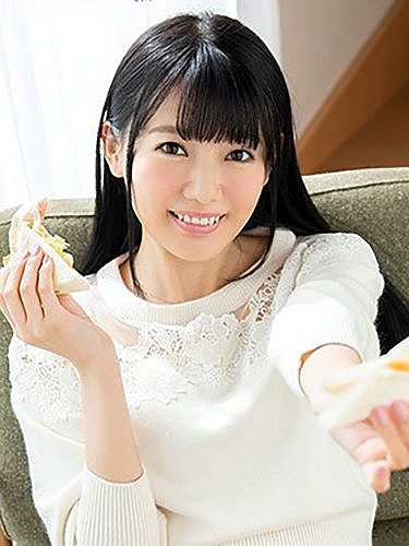 Meru Yanai (柳井める)