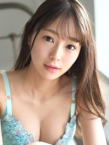 Nina Amin