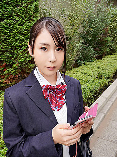 Reona Kondo (近藤れおな)