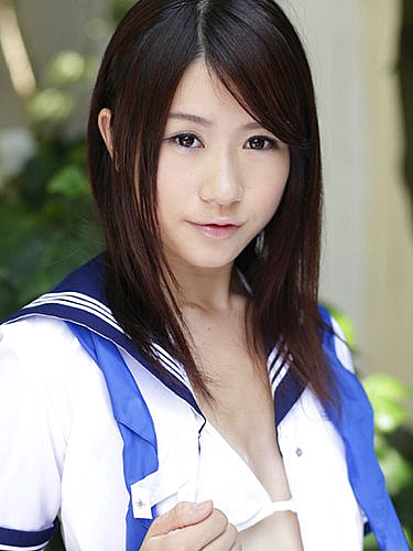 Risa Hitomi (仁美りさ)
