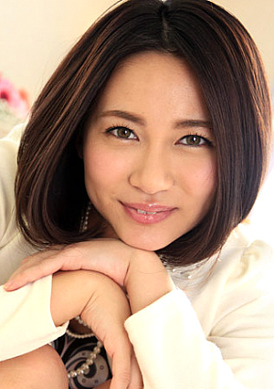 アメリさんちに遊びに行こう！〜元芸能人のソファでびしょ濡れSEX〜