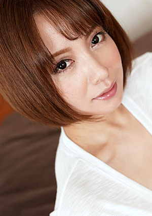 朝ゴミ出しする近所の遊び好きノーブラ奥さん 与田知佳