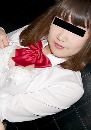 制服時代 〜おじさんがいっぱい見るからあかりの制服が愛液でベチャベチャになっちゃった〜