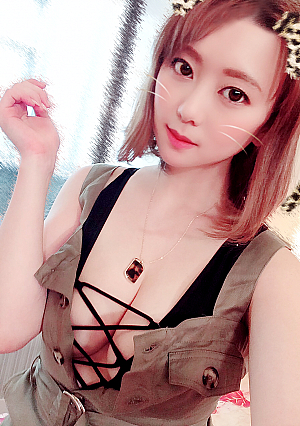 50%OFF! 個人撮影】神Ｈカップのショップ店員かずさちゃん 20歳とハメ撮り❤ガン突きされて爆乳が崩れ堕ちる燃えまくり限界突破なラブSEXで連続絶頂する個人撮影
