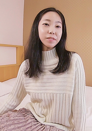 四十路熟女を捕獲すりゃまさかの本物処女 さや41歳